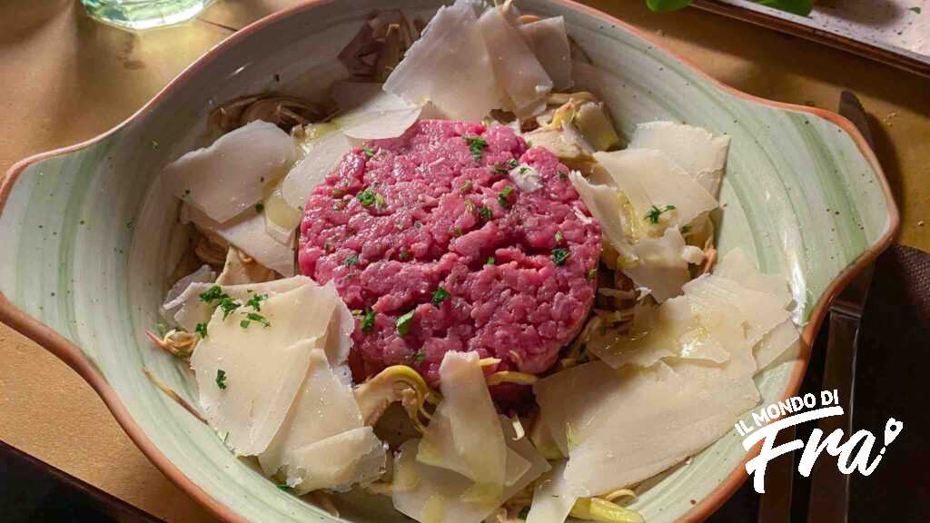 Tartare con carciofi ristorante Bohème Vineria Monza