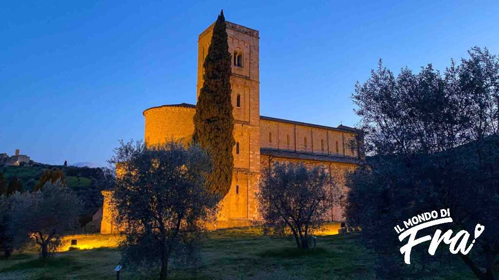 Abbazia di Sant'Antimo dall'alto - Val d'Orcia - Toscana