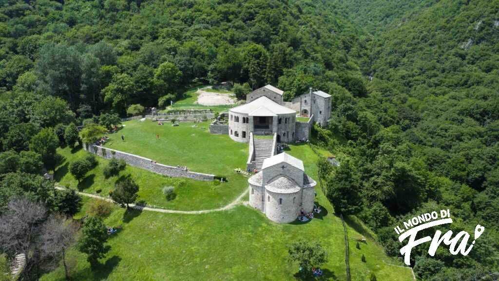 Trekking a San Pietro al Monte