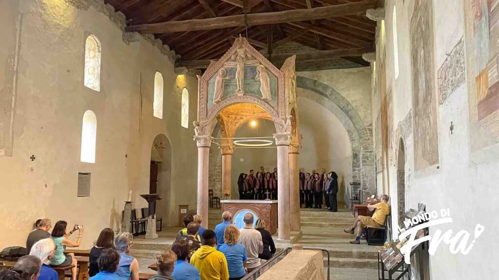 Interni chiesa di San Pietro al Monte a Civate