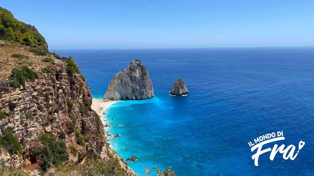 Il miglior punto panoramico di Zante: ammirare le Mizithres Rocks dall’alto